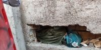 نجات زن بمی بعد از ۴ روز گرفتاری در بین دیوار