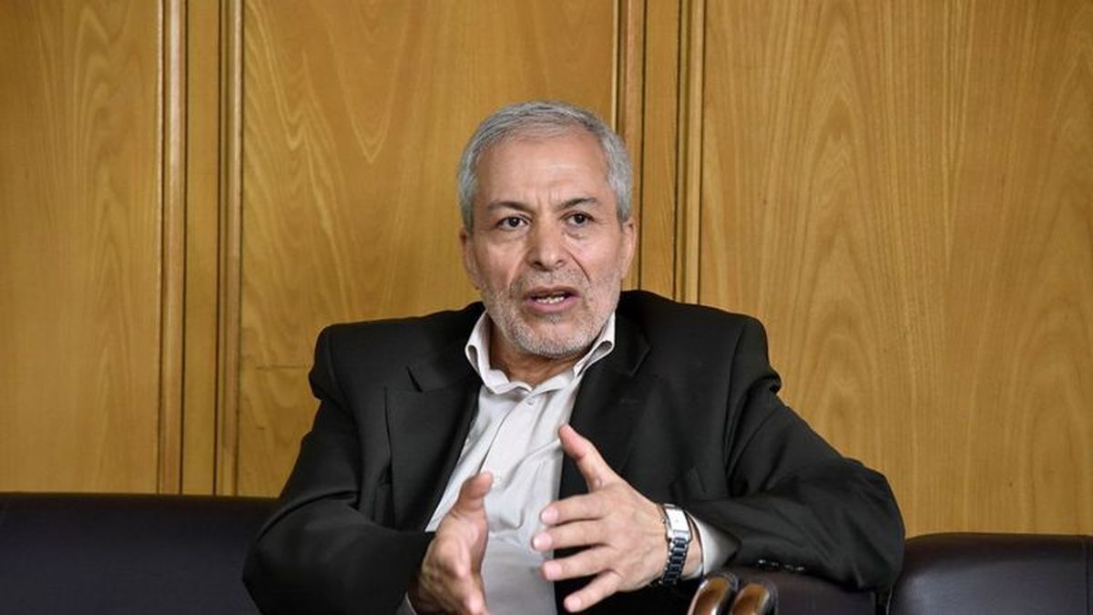 میرلوحی: حتی اگر فرزند مسئول صلاحیت داشته باشد، در شرایط فعلی نباید منصوب شود/چه ایرادی دارد فرزندان مسئولان هم مانند جوانان دیگر مدتی بیکار باشند؟