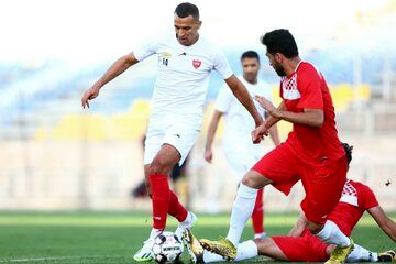 مهاجم سوئدی سرخپوشان با جام پرسپولیسی‌ها عکس نگرفت!