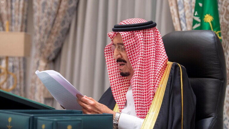 پادشاه عربستان یک مقام بلند پایه را برکنار کرد