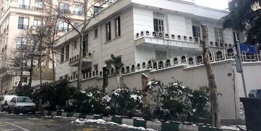 عکس‌هایی از تخریب خانه‌ای که محمود
احمدی‌نژاد
حاضر نشد در آن اقامت کند