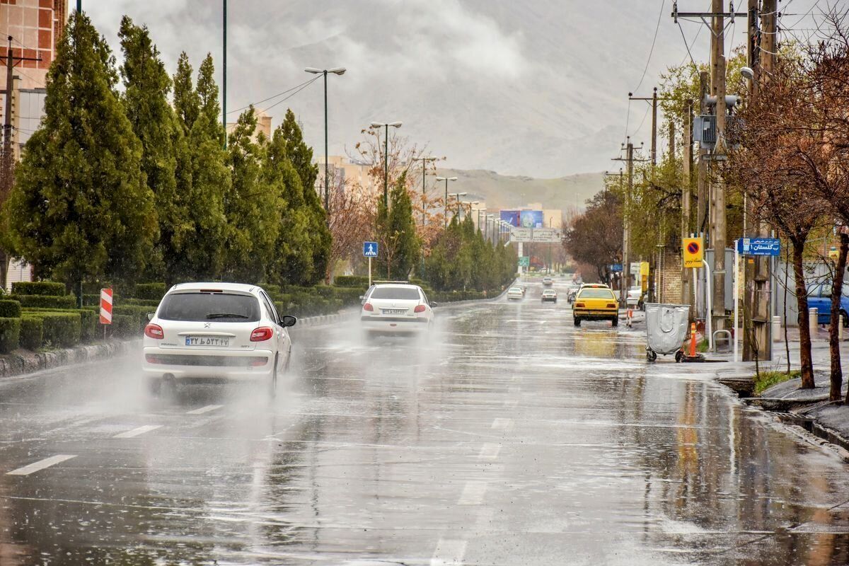 بارش باران و وزش باد شدید در این مناطق کشور