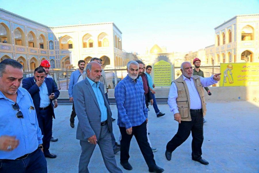 بازدید سردار سلیمانی از پروژه ساخت صحن حضرت زهرا در نجف