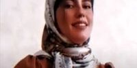 تصاویری از خانواده الهه حسین نژاد در دادگاه/ گریه پدر و غم برادر روی ویلچر