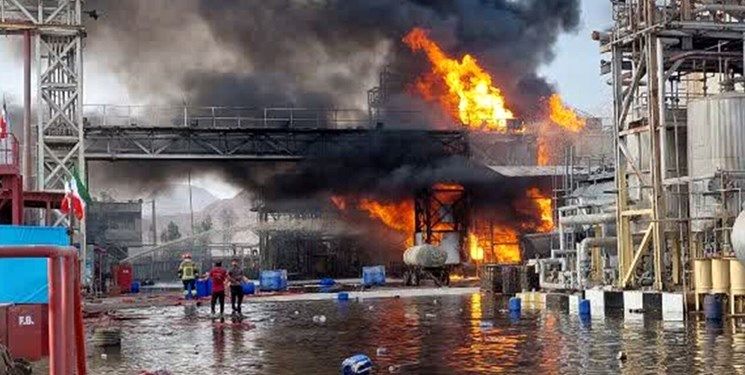 فوت دومین مصدوم آتش‌سوزی پالایشگاه نفت/ مصدومان در شیراز بستری شدند