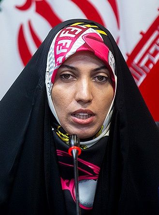 ادعای آمنه‌سادات ذبیح‌پور علیه خبرنگار زن بازداشتی شرق