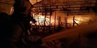 آتش سوزی در یک گاراژ چهار هزار متری در خاوران