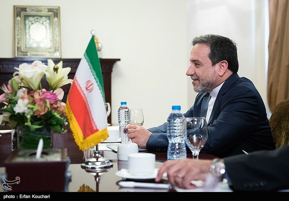 عراقچی: ما نمی گوییم اروپا بین آمریکا و ایران، ایران را انتخاب می‌کند/ اروپا به دنبال دادن امتیازات غیربرجامی به ترامپ