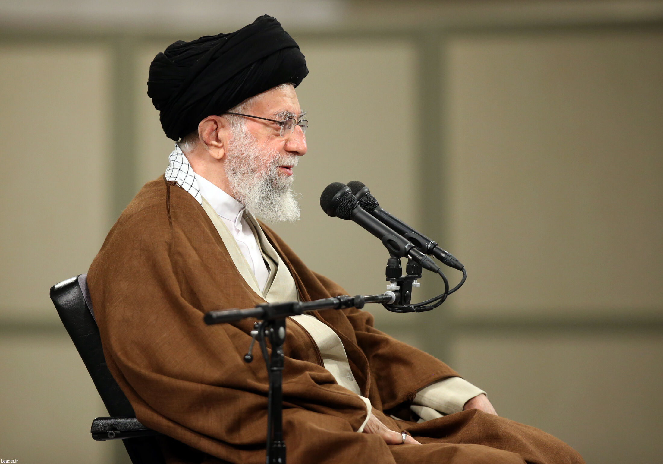 جدیدترین بیانات رهبر انقلاب درباره مذاکره ایران و آمریکا