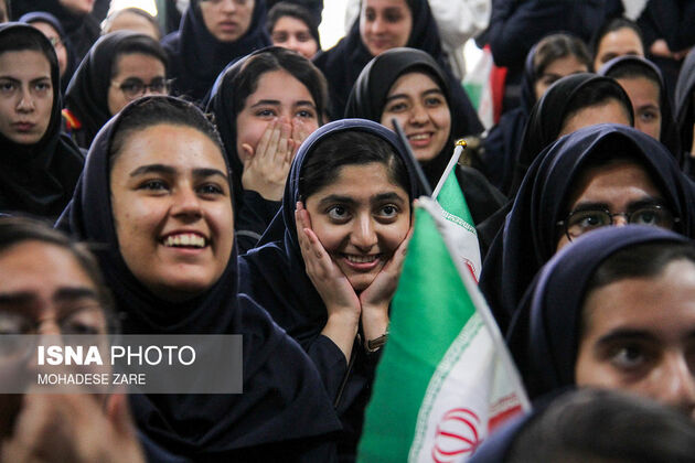 تماشای فینال آسیا در مدارس مشهد