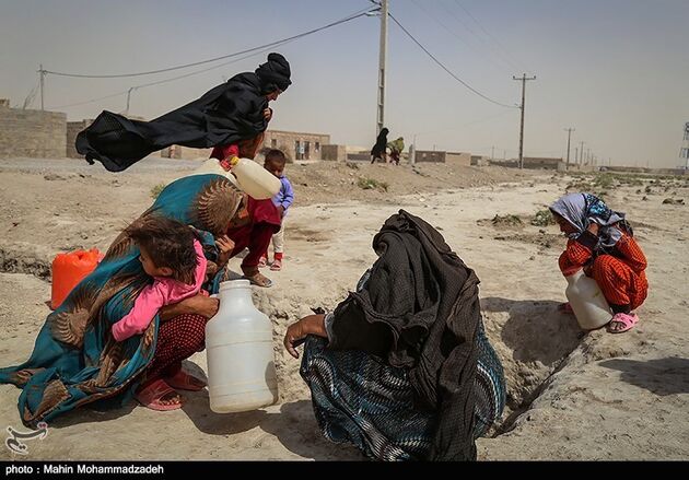 روستاهای هیرمند در بحران