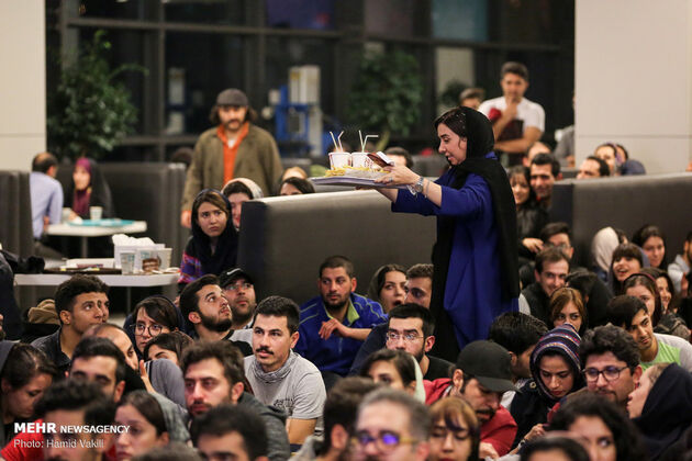 تماشای ایران-ژاپن در سطح شهر تهران