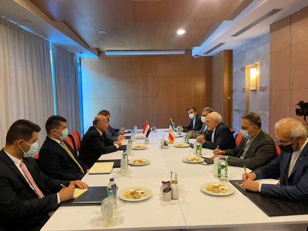 ظریف از آغاز مذاکرات امنیتی منطقه‌ای استقبال کرد