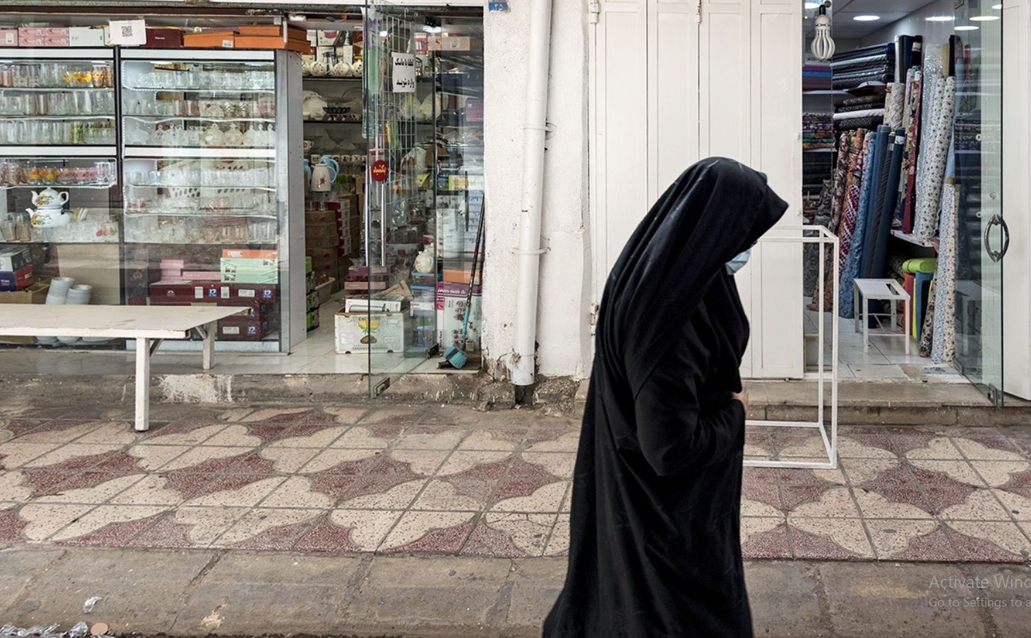 خیرخواهان: مردم گرانی را نتیجه حکمرانی ناکارآمد می‌بینند | اقتصاد و سیاست دو روی یک سکه هستند