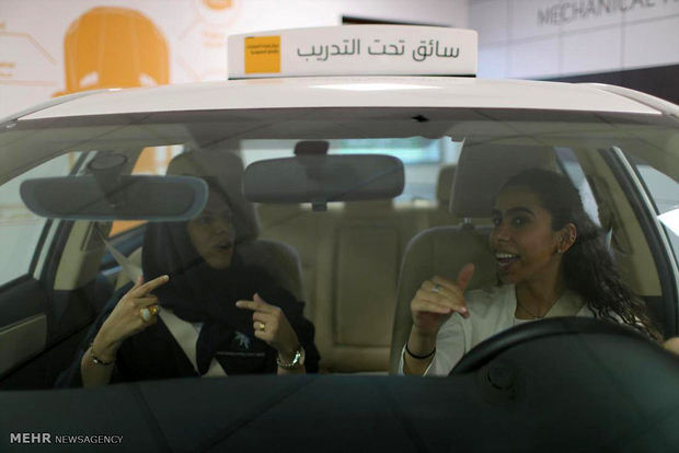 آموزش رانندگی به زنان سعودی‎