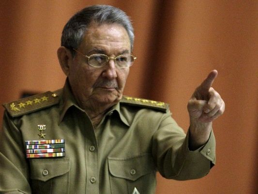زمان کناره‌گیری رائول کاسترو از قدرت اعلام شد