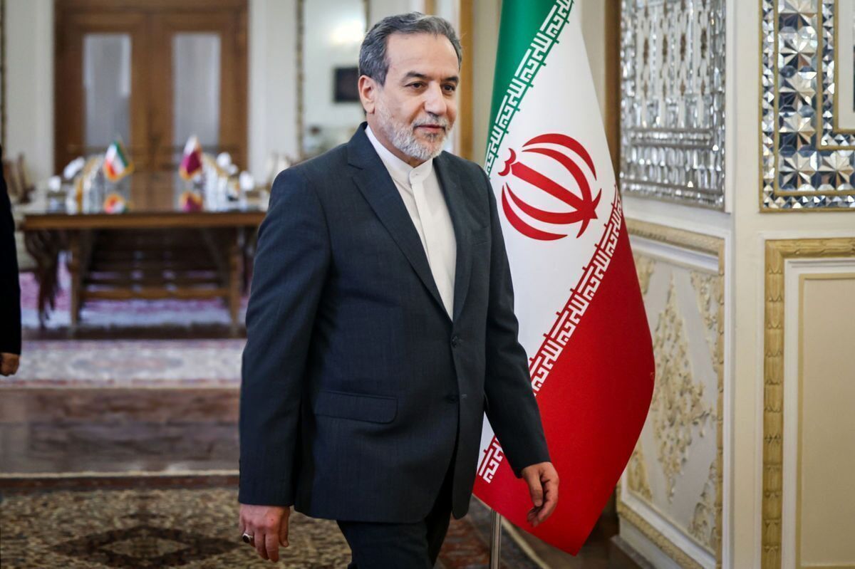 این عکس از جشن تولد دختر عراقچی خبرساز شد