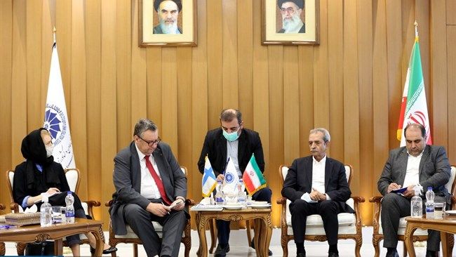 همکاری با ایران با تمرکز بر بخش خصوصی  