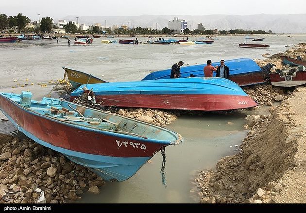 شبه سونامی در بندر دیر