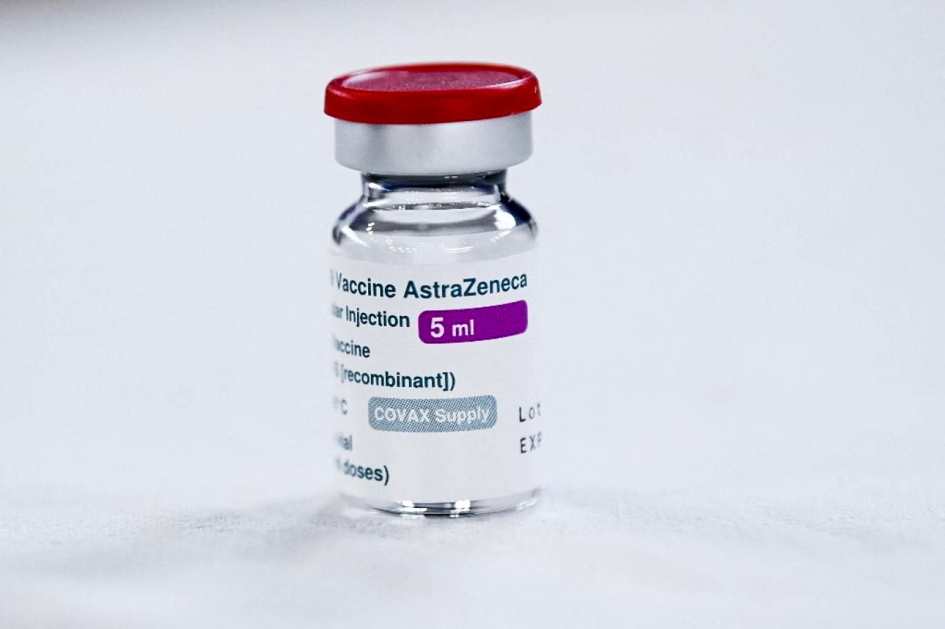 افشای یک راز درباره عوارض واکسن آسترازنکا + ویدیو