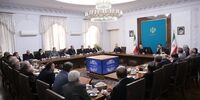 اتخاذ 4 تصمیم مهم دولت و مجلس برای حمایت از بازاریان و فعالان اقتصادی | پزشکیان: اعتراضات بازاریان قابل درک است | جرائم مالیاتی اصناف و بازاریان برای یک سال تعلیق شد
