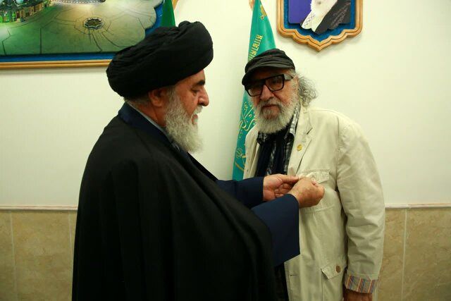 داریوش ارجمند خادم افتخاری مسجد جمکران شد