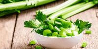 5 دلیل مهم برای خوردن کرفس