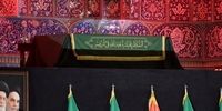 حضور علمای قم بر پیکر رهبر شهید و خانواده ایشان در مسجد جمکران + فیلم