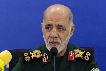 جانشین فرمانده کل سپاه: اجازه نمی‌دهیم حتی یک وجب از خاک کشور به دست دشمن بیفتد