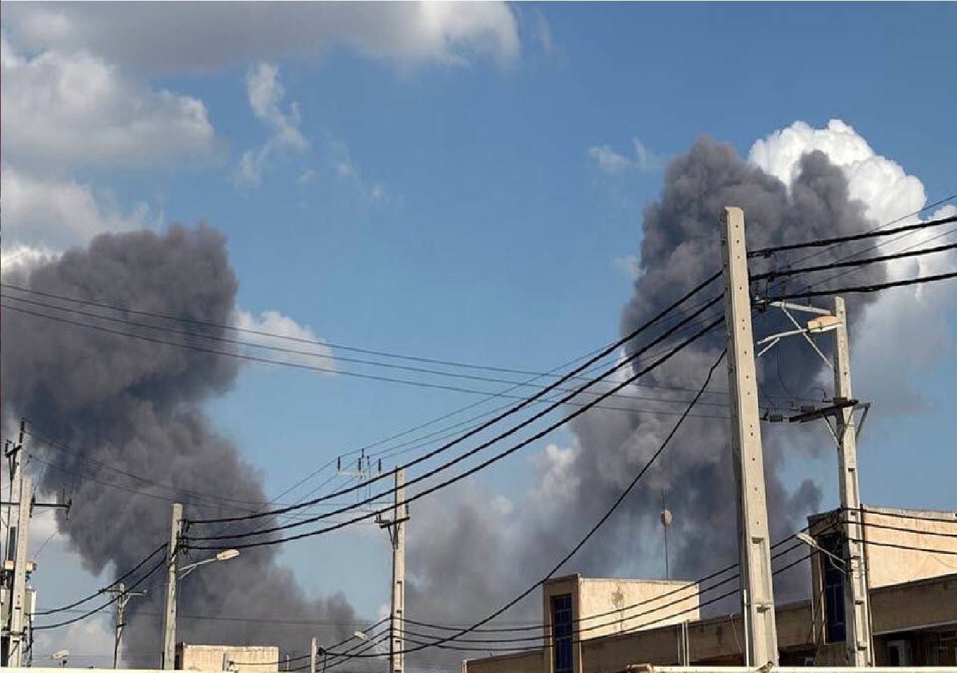 حمله آمریکا و اسرائیل به یک خانه مسکونی در قم/ چند نفر به شهادت رسیدند؟