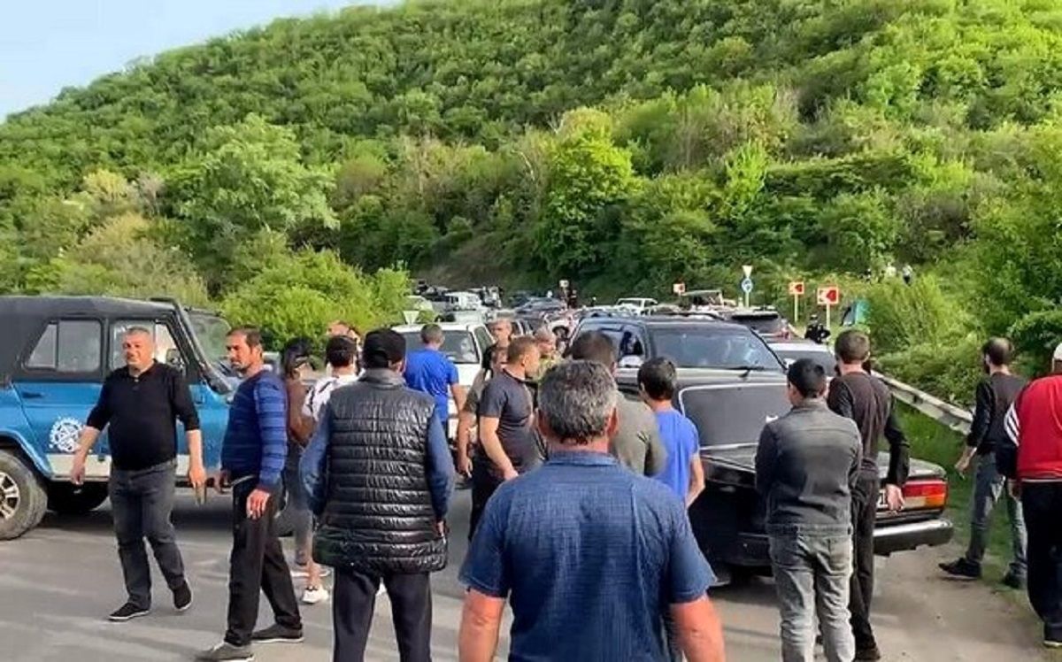 اعتراض به تصمیم پاشینیان شدت گرفت / بازداشت معترضان به «واگذاری روستاها» به باکو