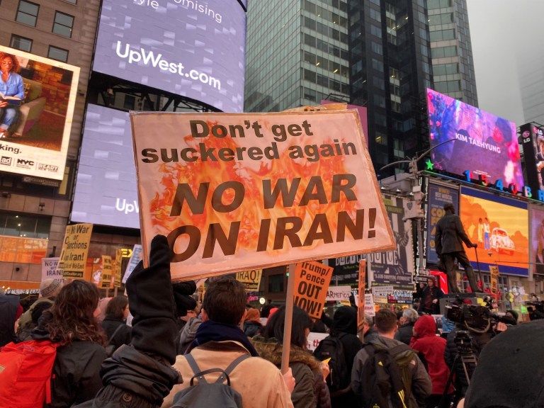 تظاهرات علیه جنگ با ایران در آمریکاواروپا +عکس‌وفیلم