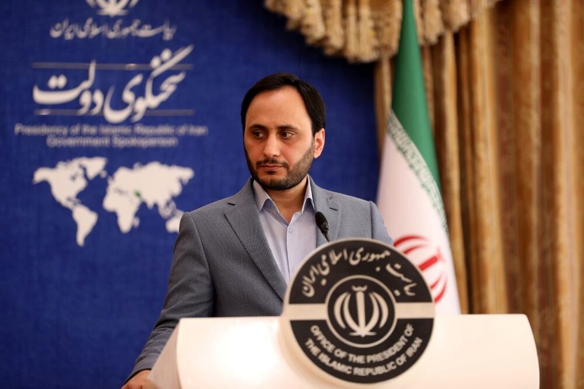 کنایه سخنگوی دولت به ظریف/ بهادری جهرمی دولت روحانی را تهدید کرد!
