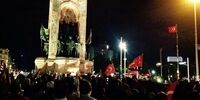 تصاویری از جشن و پایکوبی هواداران اردوغان در خیابان‌های ترکیه