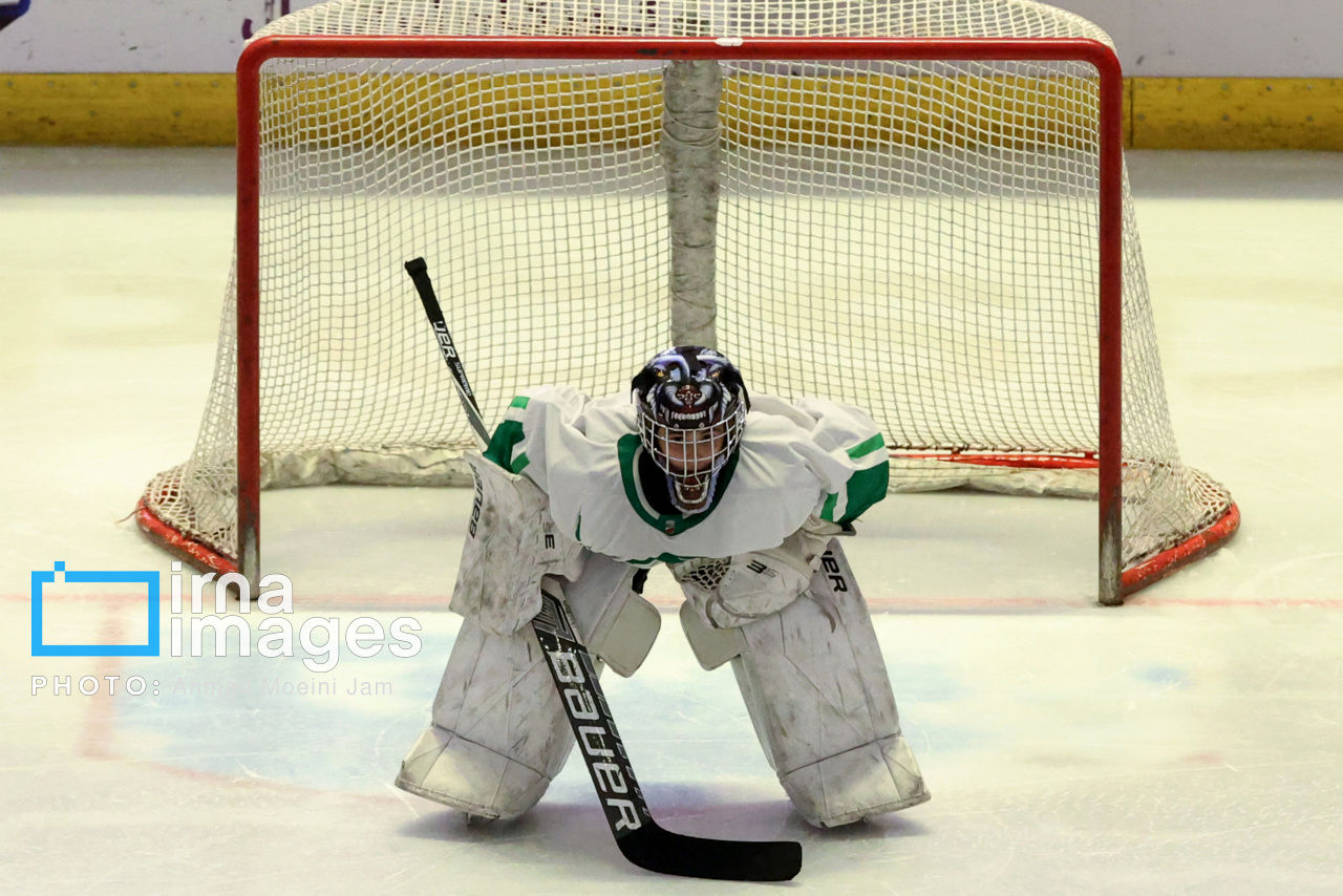 تصاویر | نبرد دختران روی یخ