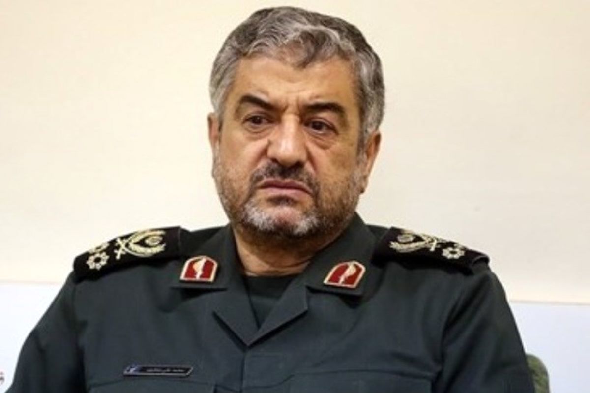 سردار جعفری: مقر داعش را از ایران با موشک نقطهزن زدیم / رهبری برای مان شرط گذاشت که...
