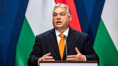  مجارستان برای موافقت با کمک اتحادیه اروپا به اوکراین چه شرطی گذاشت؟ 
  
