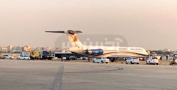 حادثه برای یک هواپیما در فرودگاه مهرآباد + عکس