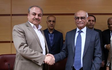  تفاهم نامه همکاری های بانکی ایران و عراق امضا شد