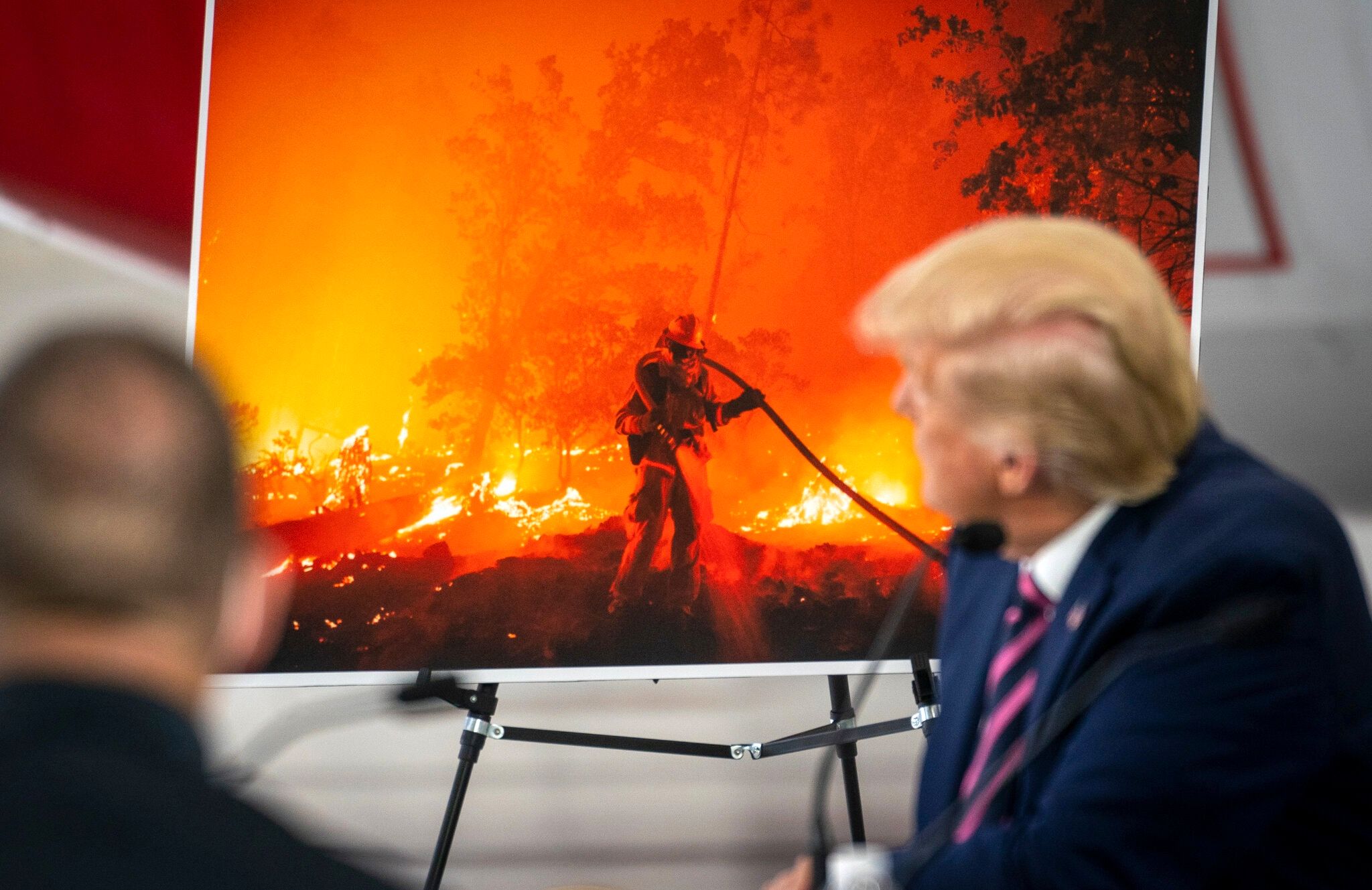  آتشی که ترامپ به جان بایدن و اروپا می‌اندازد