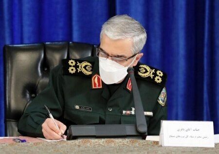 رئیس ستاد کل نیروهای مسلح 2 پیام صادر کرد