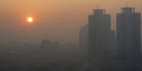 هوای تهران همچنان در وضعیت ناسالم/ آخرین وضعیت آلودگی هوای کلان‌شهرها/ مردم در خانه بمانند