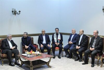 دیدار رهبران گروه‌های مقاومت فلسطین با علی باقری