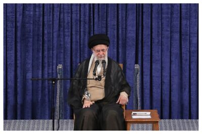 رهبر انقلاب: هیچ منفعتی برای امت اسلامی بالاتر از اتحاد نیست+ فیلم