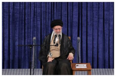 رهبر انقلاب: هیچ منفعتی برای امت اسلامی بالاتر از اتحاد نیست+ فیلم