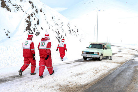 برف و کولاک شدید در راه 9 استان کشور/ آماده باش صادر شد