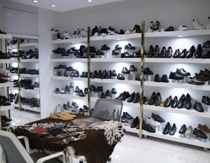 اصابت ترکش جنگ به بازار کیف و کفش در آستانه سال جدید | شجری: اولویت اصلی مردم تامین مایحتاج ضروری و غذایی است