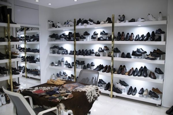 اصابت ترکش جنگ به بازار کیف و کفش در آستانه سال جدید | شجری: اولویت اصلی مردم تامین مایحتاج ضروری و غذایی است