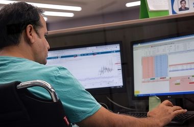 ردیابی پول در معاملات صندوق‌های سرمایه‌گذاری | واکنش غیر هیجانی معامله‌گران صندوق‌های طلا به محاصره دریایی ایران 