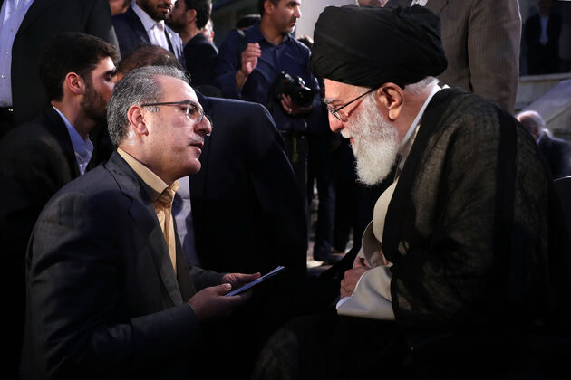 دیدار شاعران با رهبری
